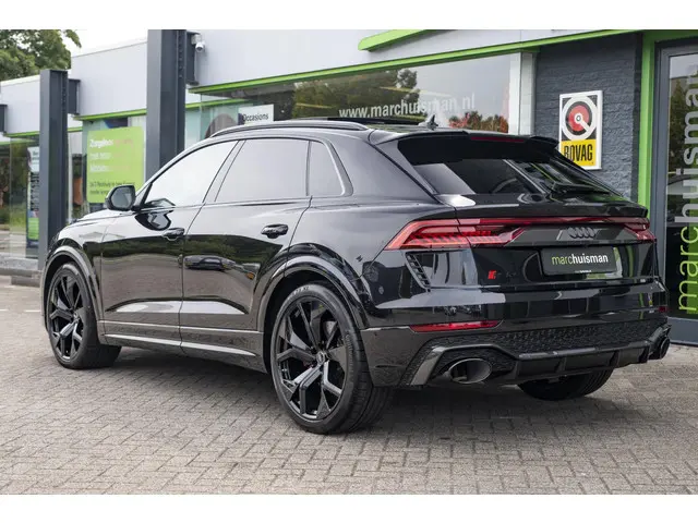 Audi RSQ8 4.0 TFSI quattro 2021 Benzine 30