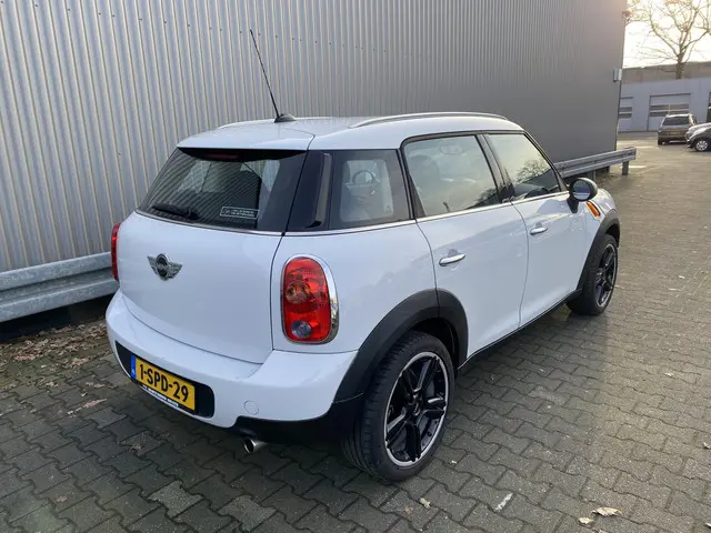 MINI Countryman Mini 1.6 One Business Line 2013 Benzine 2