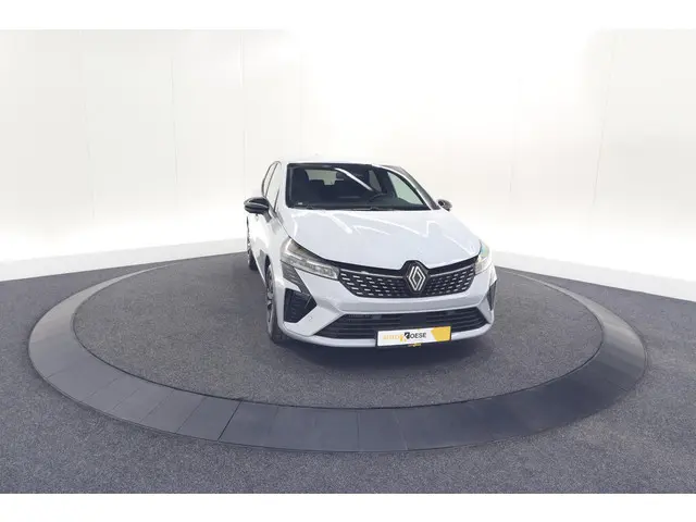 Renault Clio TCe 90 GPF techno 2025 Benzine 80