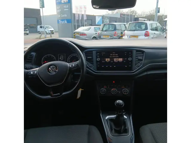 Volkswagen T-Roc 1.5 TSI Sport 2018 Benzine 13