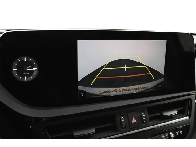 Lexus ES 300h Business Line 2024 Hybride Benzine 8