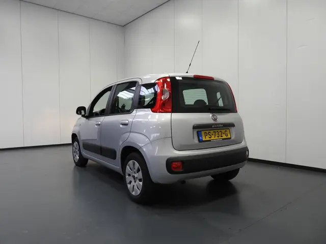 Fiat Panda 0.9 TwinAir Lounge 2017 Benzine 3