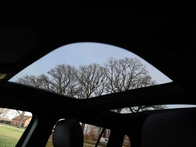 Mercedes-Benz 200-klasse GLB AMG line 2020 Benzine 12