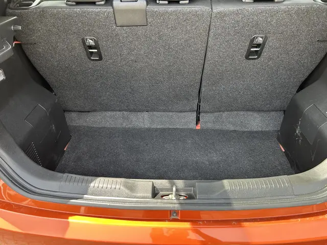 Suzuki Ignis 1.2 Smart Hybrid Comfort 2023 Benzine 8
