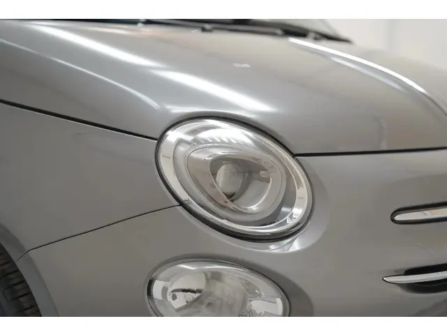Fiat 500 1.0 Hybrid Dolcevita [ El.kap Climate ] 2022 Benzine 29