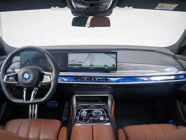 BMW 7 Serie M760e xDrive 2023 Hybride Benzine 9