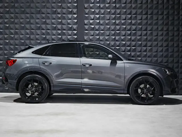 Audi Q3 Sportback 35 TFSI S Line 2024 Benzine 2