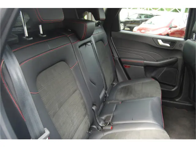 Ford Kuga 2.5 PHEV ST-Line X 225PK 2022 Hybride Benzine 49