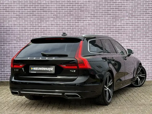 Volvo V90 2.0 T4 Business Sport 2020 Benzine 3