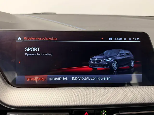 BMW 1 Serie 5-deurs 118i 2024 Benzine 43