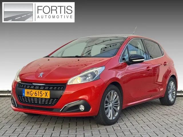 Peugeot 208 1.2 PureTech Allure 2015 Benzine