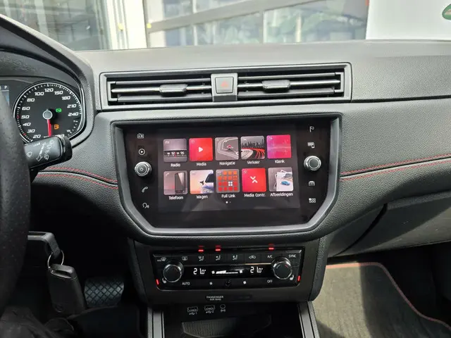 SEAT Ibiza 1.0 TSI FR Business |Automaat|Navi ! 2019 Benzine 20