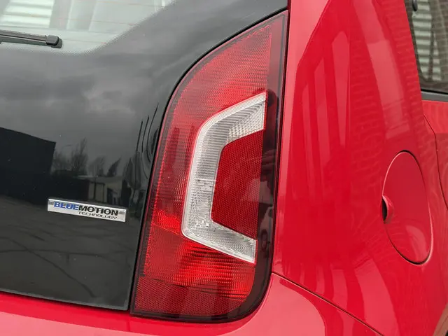 Volkswagen up! 1.0 high up! BlueMotion 2013 Benzine 28