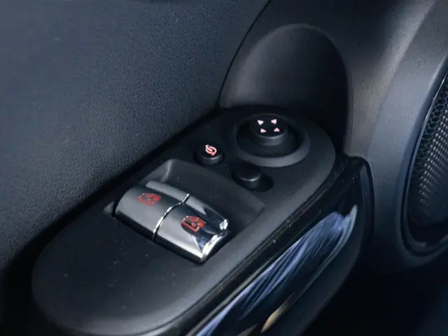 MINI 3-Deurs Cooper Aut. 2023 Benzine 28