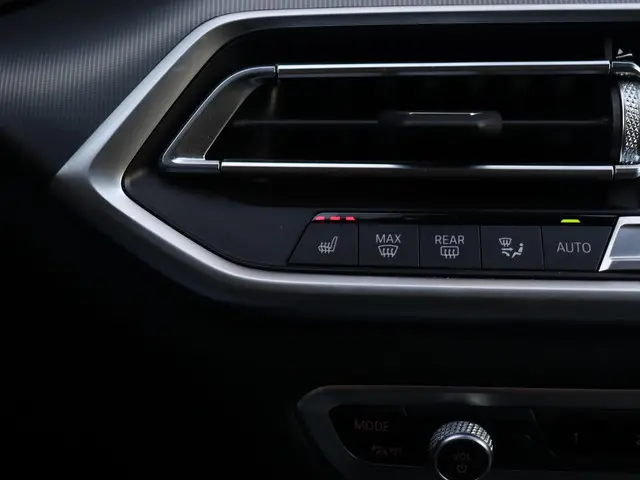 BMW X5 xDrive45e 2022 Hybride Benzine 24