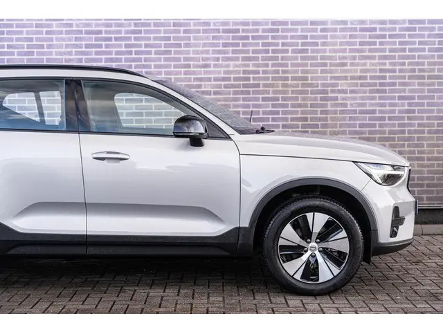 Volvo XC40 2.0 B4 Plus Dark 2024 Benzine 8