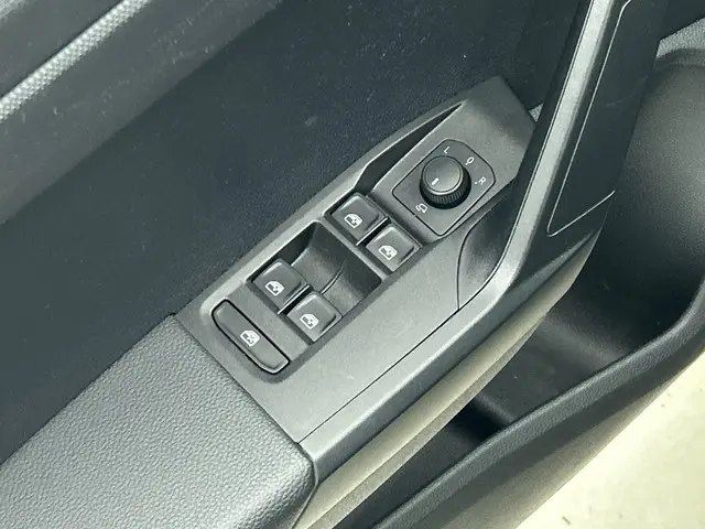 SEAT Ibiza 1.0 TSI Style Business Intense 2019 Benzine 22