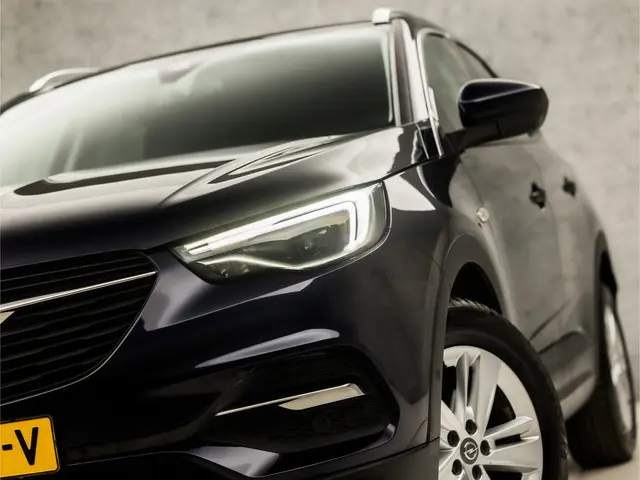 Opel Grandland X 1.2 Turbo Sport 2019 Benzine 33