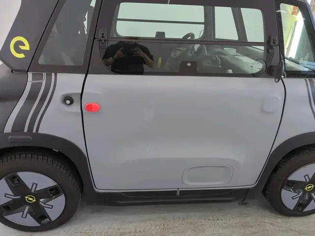 Opel Rocks-e Brommobiel Kargo PANO 2023 Elektrisch 16