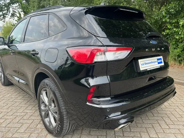 Ford Kuga 2.5 PHEV ST-Line 2021 Hybride Benzine 9