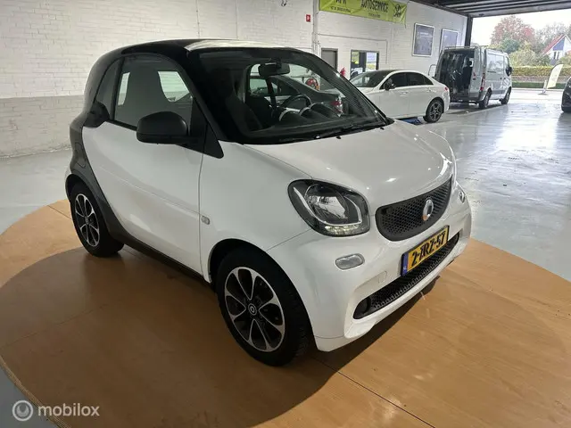 Smart Fortwo 1.0 Pure 2015 Benzine 3