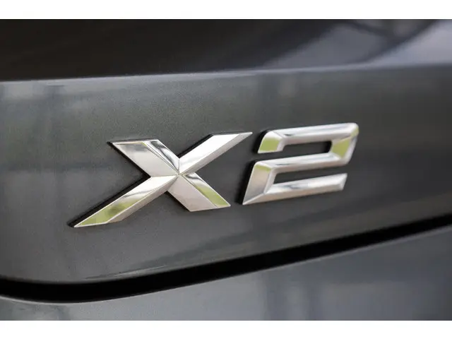 BMW X2 sDrive18i 2021 Benzine 26