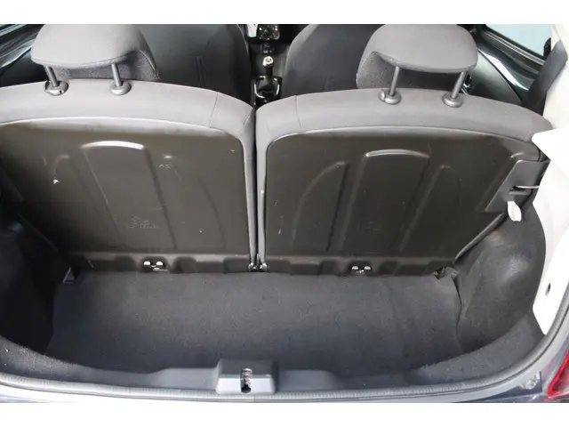 Peugeot 108 1.0 e-VTi Allure 2016 Benzine 11