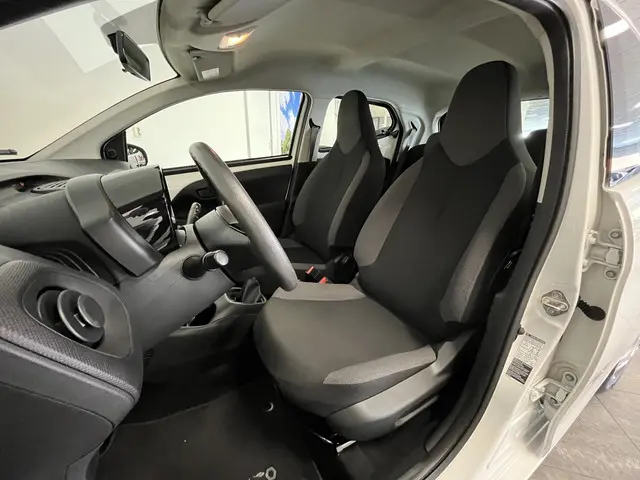 Toyota Aygo 1.0 VVT-i x-fun 2021 Benzine 12