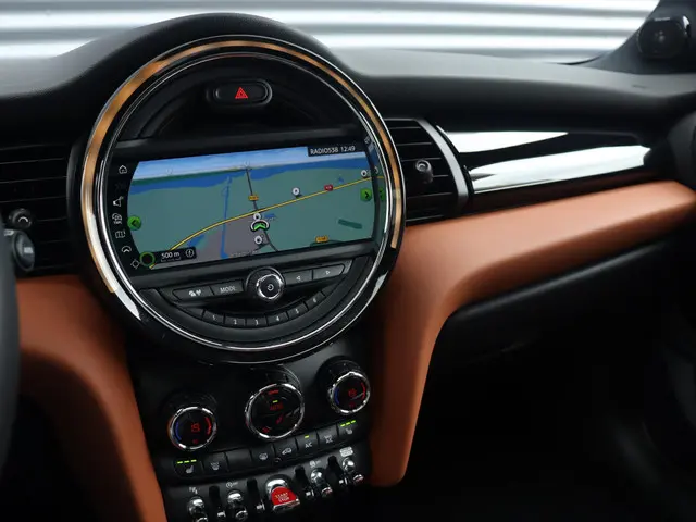 MINI 5-Deurs Cooper 2020 Benzine 17