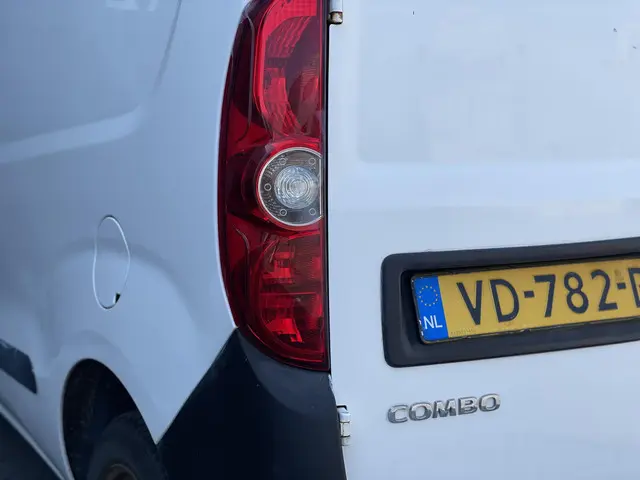 Opel Combo 1.3 CDTi L1H1 ecoFLEX 2013 Diesel 7