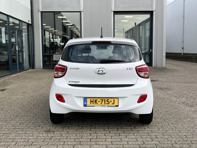 Hyundai i10 1.0i i-Motion Comfort 2015 Benzine 18