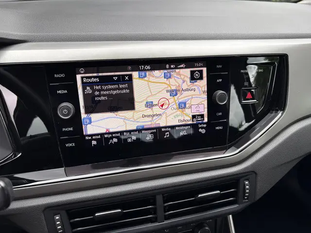 Volkswagen Polo 1.0 TSI Highline Business R 2019 Benzine 13