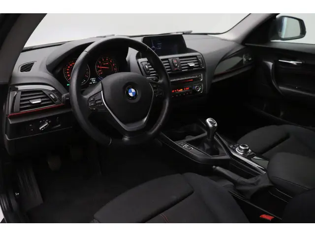 BMW 1 Serie 114i EDE Executive 2013 Benzine 8