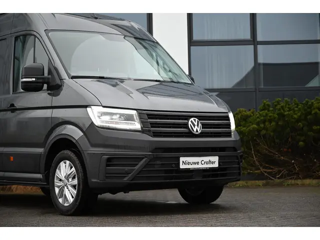 Volkswagen Crafter 2.0 TDI L3H3 2024 Diesel 3