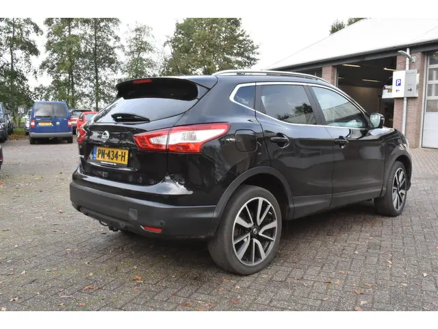 Nissan QASHQAI 1.2 Tekna 2017 Benzine 4