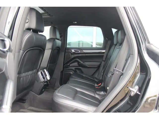 Porsche Cayenne 3.0 D 2012 Diesel 18