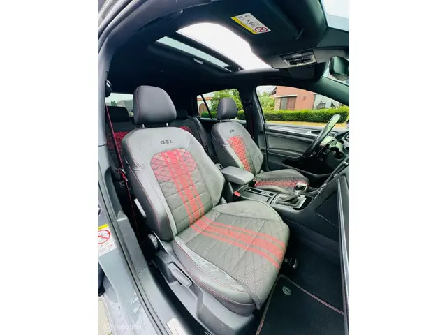 Volkswagen Golf 2.0 TSI GTI TCR 2019 Benzine 22