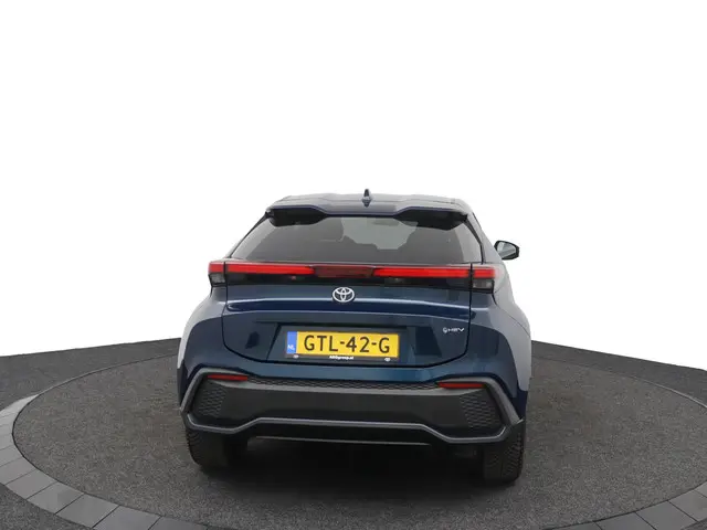Toyota C-HR 1.8 Hybrid 140 Dynamic 2024 Hybride Benzine 40