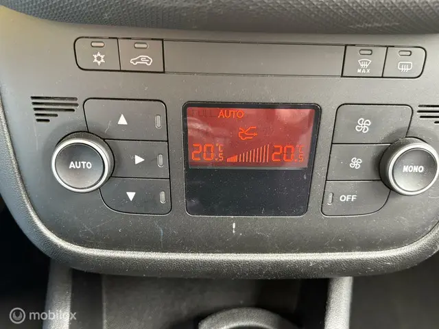 Fiat Punto Evo 0.9 TwinAir Sempre 2017 Benzine 17