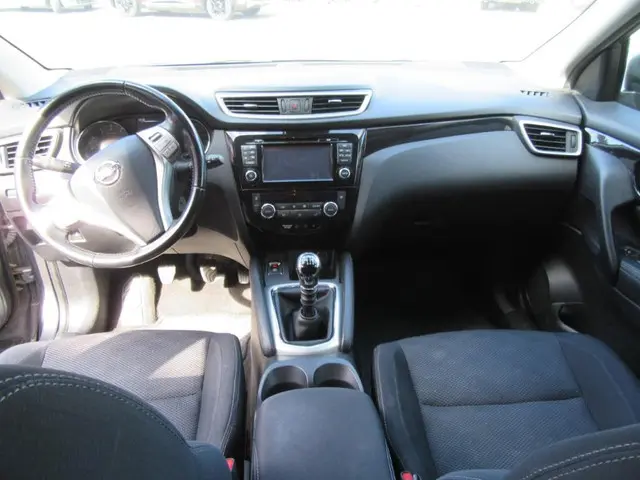 Nissan QASHQAI 1.2 Acenta met trekhaak 2016 Benzine 17