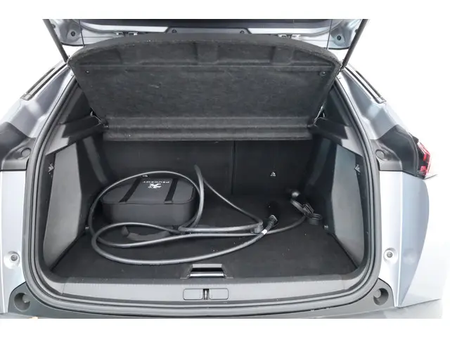 Peugeot e-2008 EV Allure Pack 50 kWh 2021 Elektrisch 18