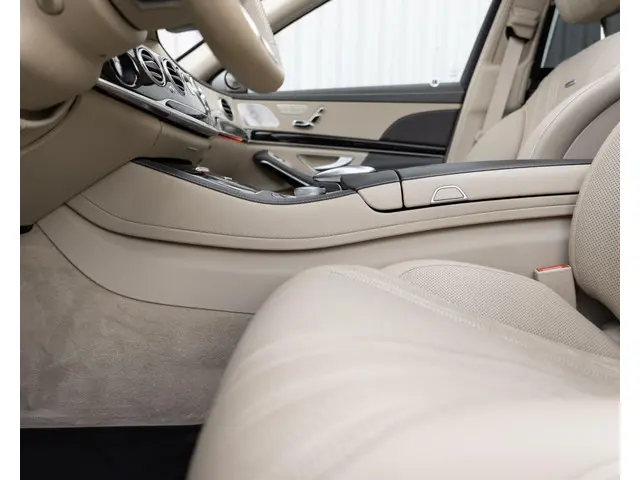 Mercedes-Benz S-Klasse AMG 65 Lang 2016 Benzine 69