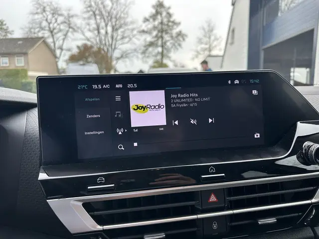 Citroën C4 1.2 Hybrid 145 PK Max 2025 Hybride Benzine 22