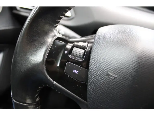 Peugeot 308 1.2 VTi Blue Lease 2013 Benzine 17