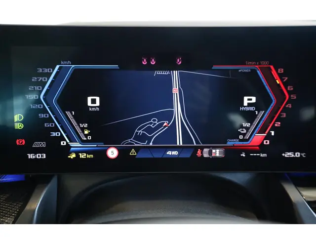 BMW M5 Touring 2026 Hybride Benzine 12