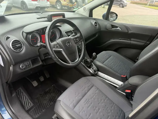 Opel Meriva 1.4 Turbo Cosmo is prima staat 2015 Benzine 6