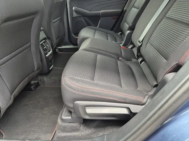 Ford Kuga 2.5 PHEV ST-Line 2024 Hybride Benzine 46