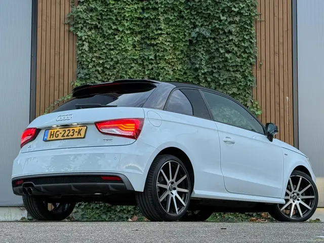 Audi A1 1.4 TFSI Sport Pro S-LINE 2015 Benzine 8