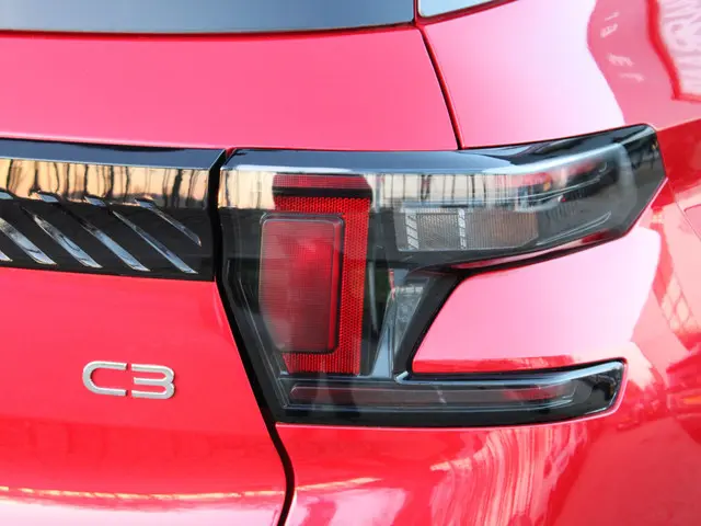 Citroën C3 Aircross 1.2 Turbo 100pk Plus 2025 Benzine 28