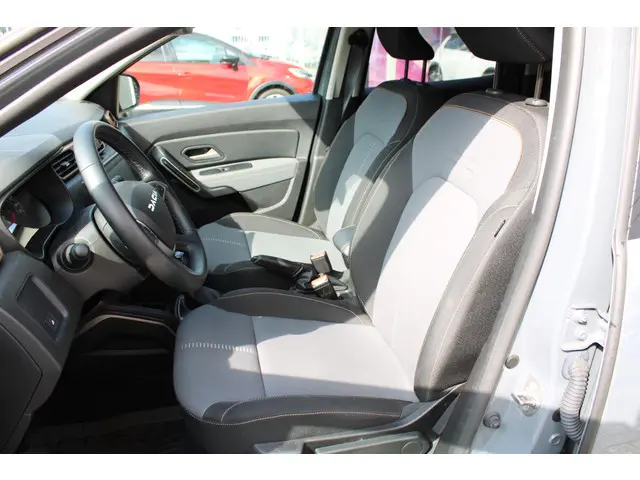 Dacia Duster TCe 130 Extreme 2024 Benzine 16